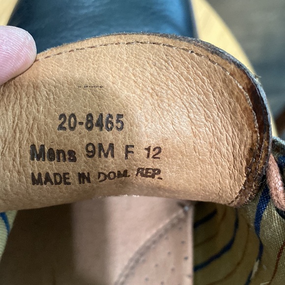 Men, nine wing tip, oxford shoes, Johnson and Murphy two-tone, black and brown - Picture 3 of 5